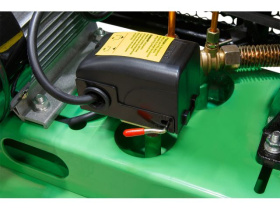 Компрессор поршневой масляный ECO AE-1005-B1